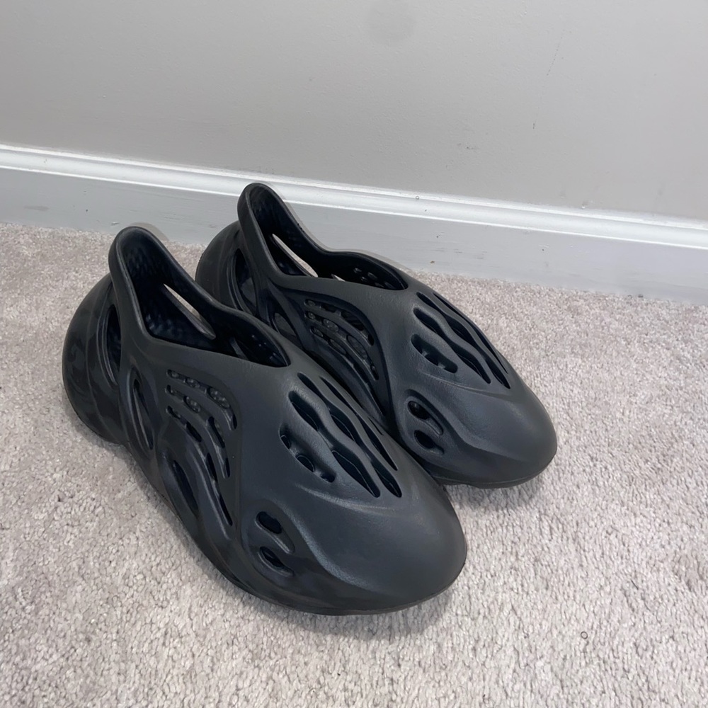 Yeezy‘s foam runners